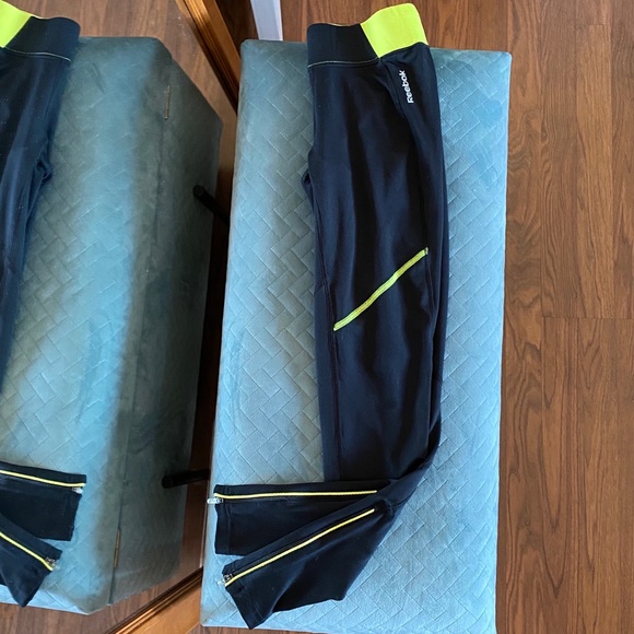 Size small Reebok leggings - Picture 3 of 7